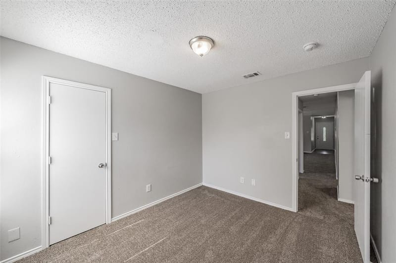 3750 Meadowbrook Drive, Fort Worth TX 76103 - Photo 24