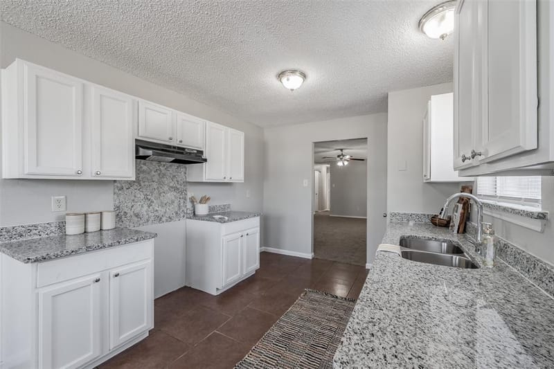 3750 Meadowbrook Drive, Fort Worth TX 76103 - Photo 14