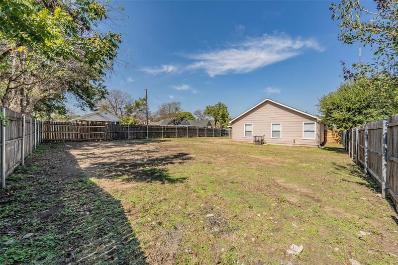 3750 Meadowbrook Drive, Fort Worth TX 76103 - Photo 37