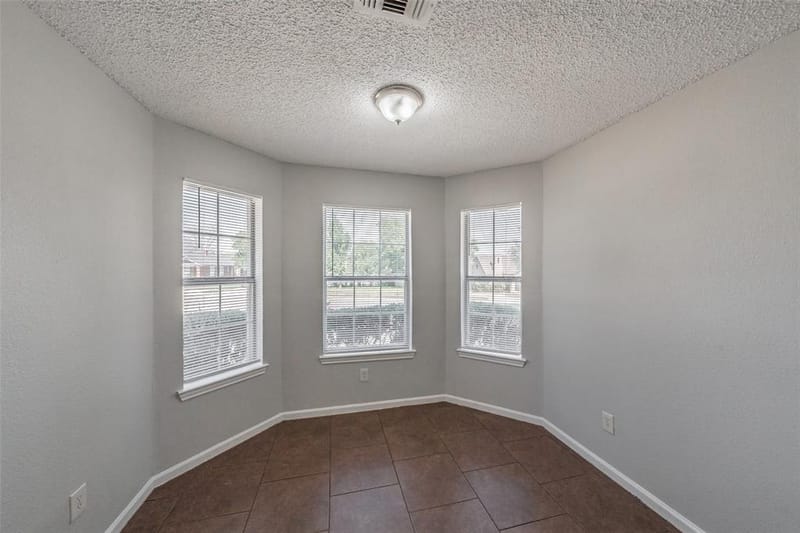 3750 Meadowbrook Drive, Fort Worth TX 76103 - Photo 15
