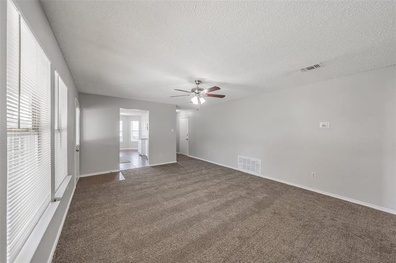 3750 Meadowbrook Drive, Fort Worth TX 76103 - Photo 8