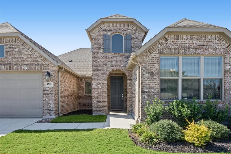 9708 Stonefield Way, Denton TX 76207 - Photo 4