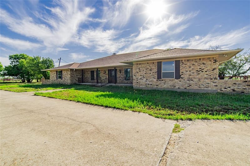 4320 Hickox Road, Rowlett TX 75089
