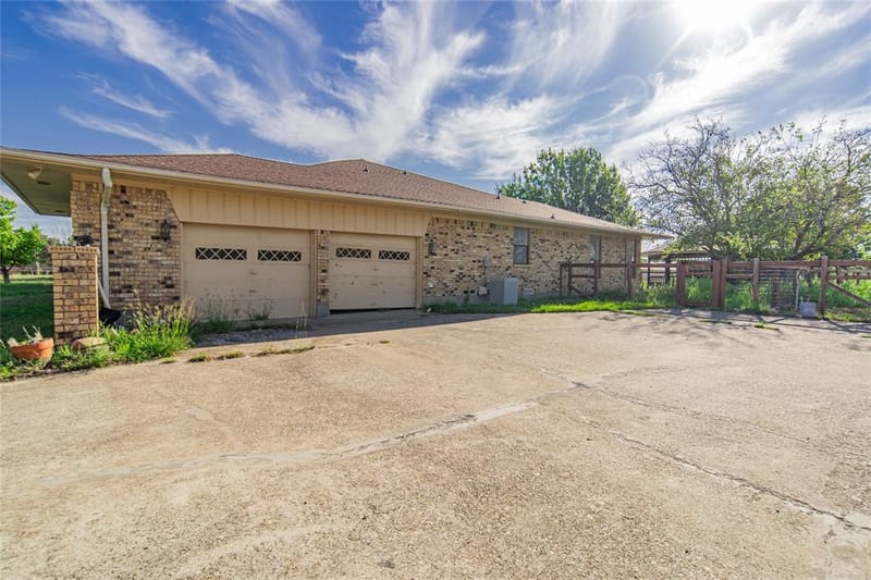 4320 Hickox Road, Rowlett TX 75089 - Photo 9