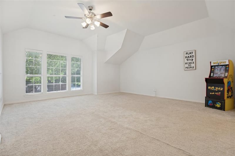 2323 Everton Drive, Arlington TX 76001 - Photo 17