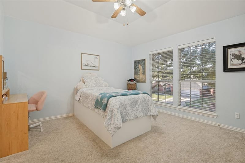 2323 Everton Drive, Arlington TX 76001 - Photo 18