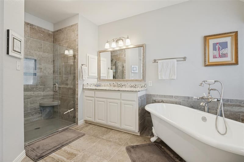 2323 Everton Drive, Arlington TX 76001 - Photo 15