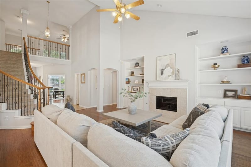 2323 Everton Drive, Arlington TX 76001 - Photo 4