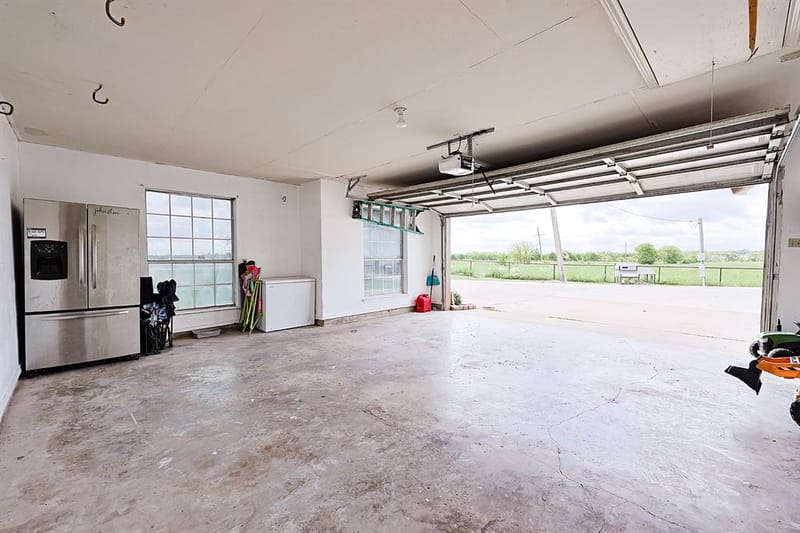 2042 County Road 1072, Greenville TX 75401 - Photo 35