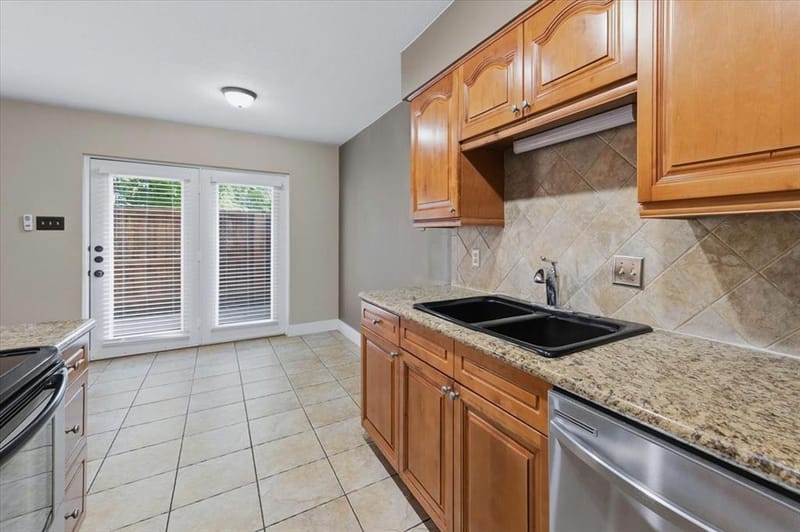 5638 Cedar Creek Drive, Benbrook TX 76109 - Photo 16