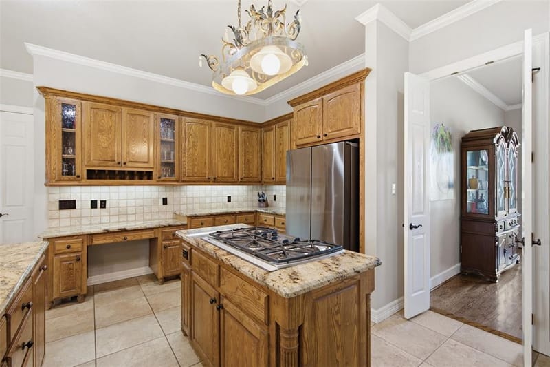 9204 Hailey Court, North Richland Hills TX 76182 - Photo 9