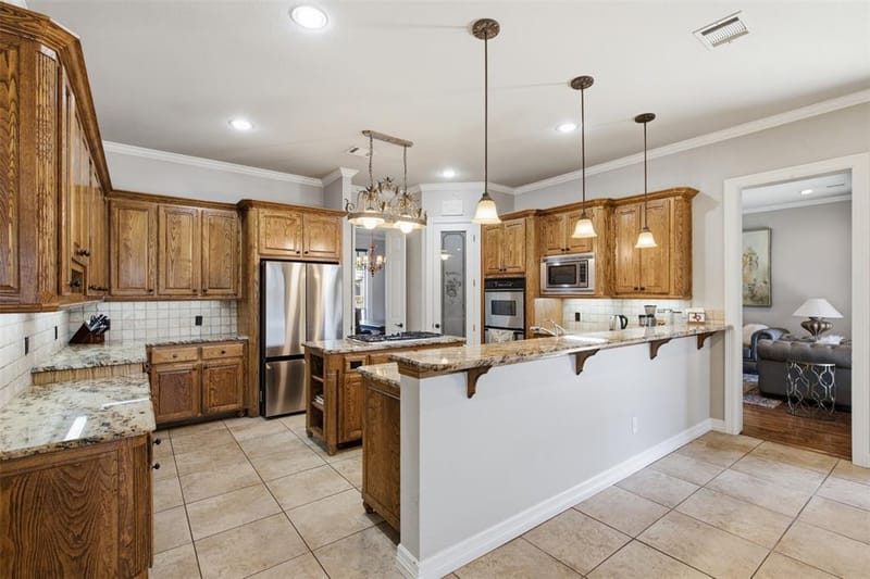 9204 Hailey Court, North Richland Hills TX 76182 - Photo 8