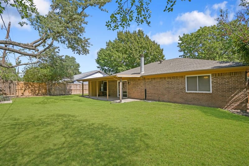 6410 Willow Springs Drive, Arlington TX 76001 - Photo 21