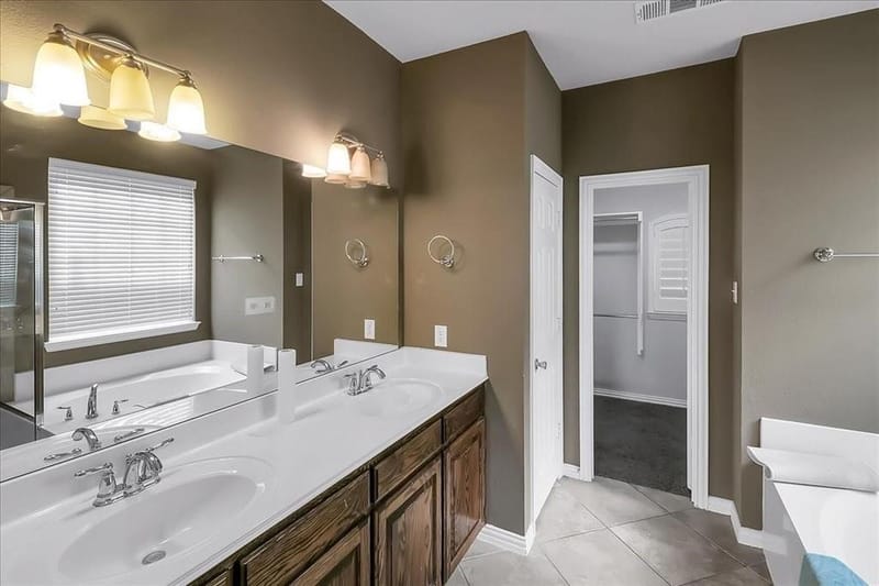 7306 Waterbury Drive, Rowlett TX 75089 - Photo 11