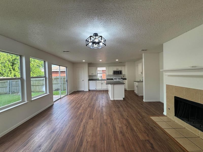 7305 Marsland Lane, Arlington TX 76001 - Photo 22