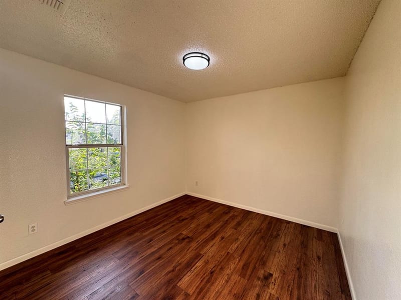 7305 Marsland Lane, Arlington TX 76001 - Photo 33