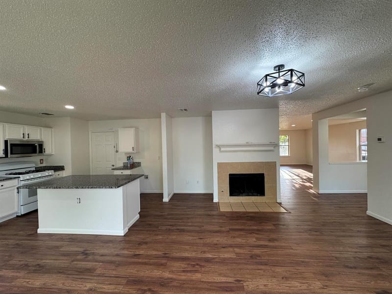 7305 Marsland Lane, Arlington TX 76001 - Photo 21