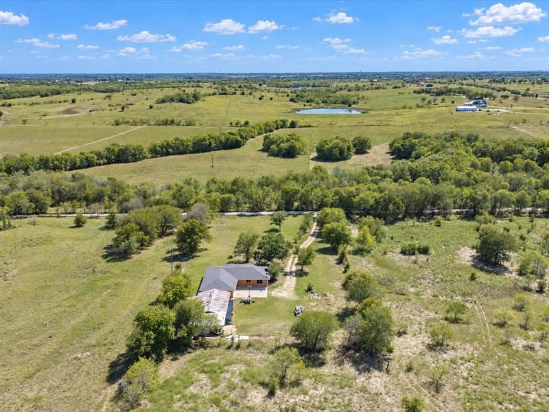 211 Whitehouse Road, Ennis TX 75119 - Photo 27