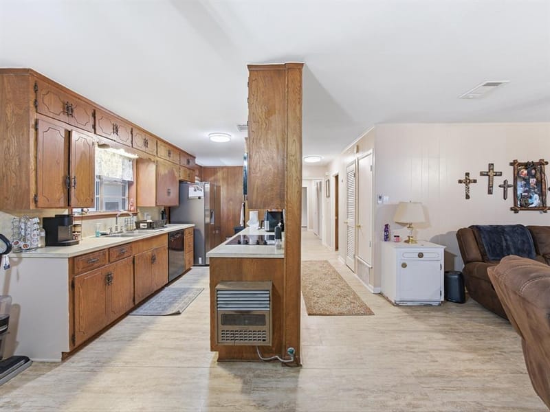 211 Whitehouse Road, Ennis TX 75119 - Photo 13