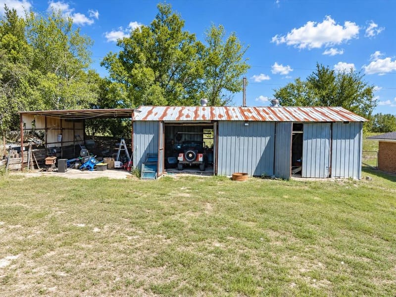 211 Whitehouse Road, Ennis TX 75119 - Photo 26