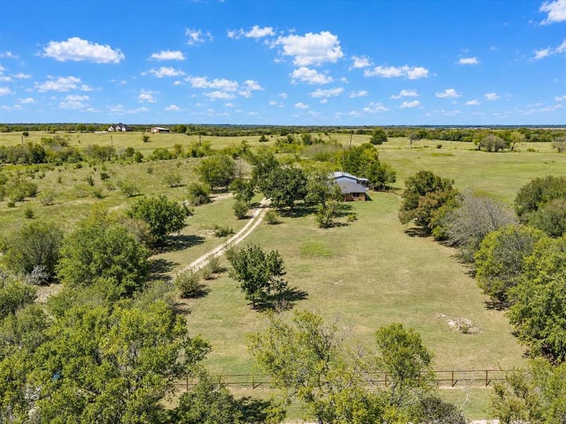 211 Whitehouse Road, Ennis TX 75119 - Photo 30