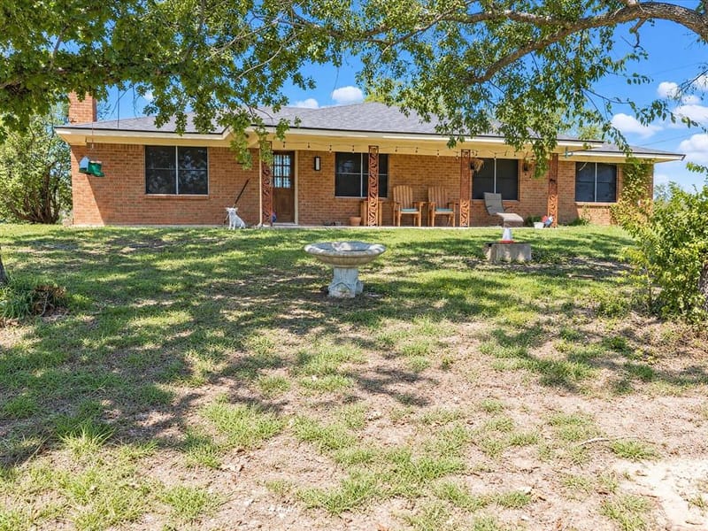 211 Whitehouse Road, Ennis TX 75119 - Photo 33