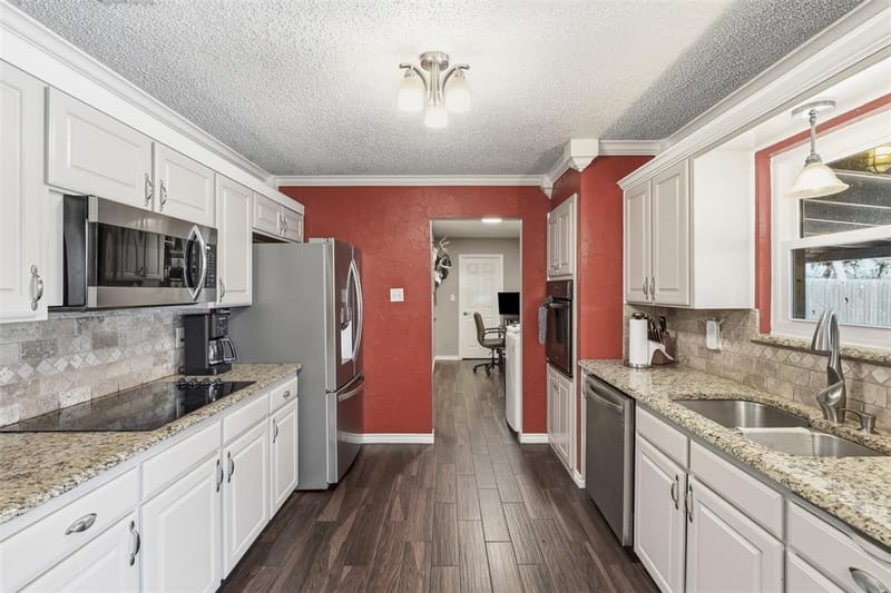 2609 Oaks Drive, Granbury TX 76049 - Photo 16