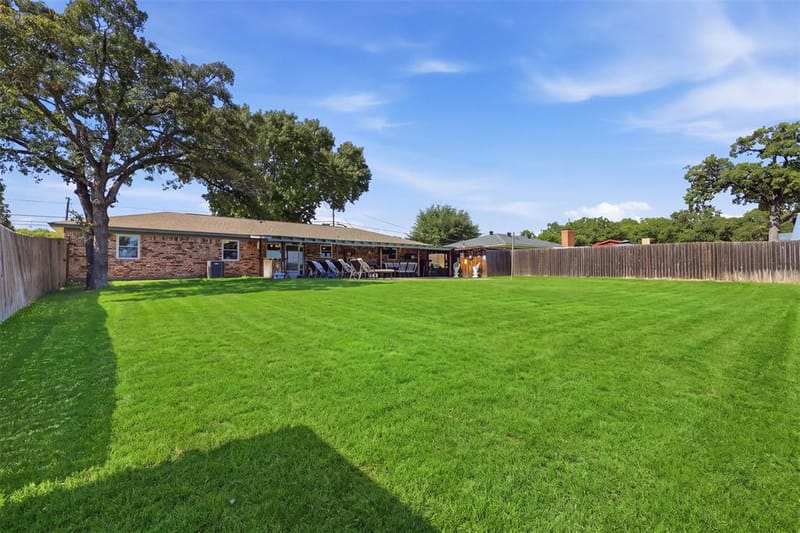 2609 Oaks Drive, Granbury TX 76049 - Photo 36