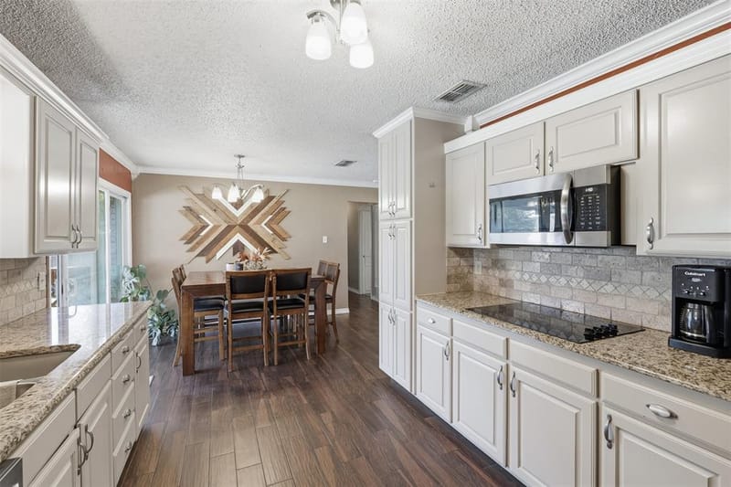 2609 Oaks Drive, Granbury TX 76049 - Photo 15