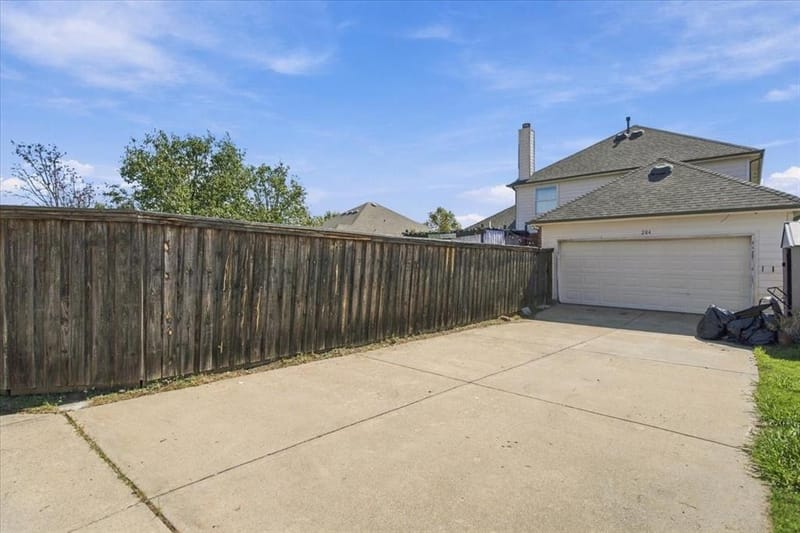 204 Newport Drive, Van Alstyne TX 75495 - Photo 27