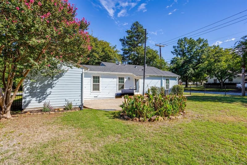 402 Elliott Street, Arlington TX 76013 - Photo 37