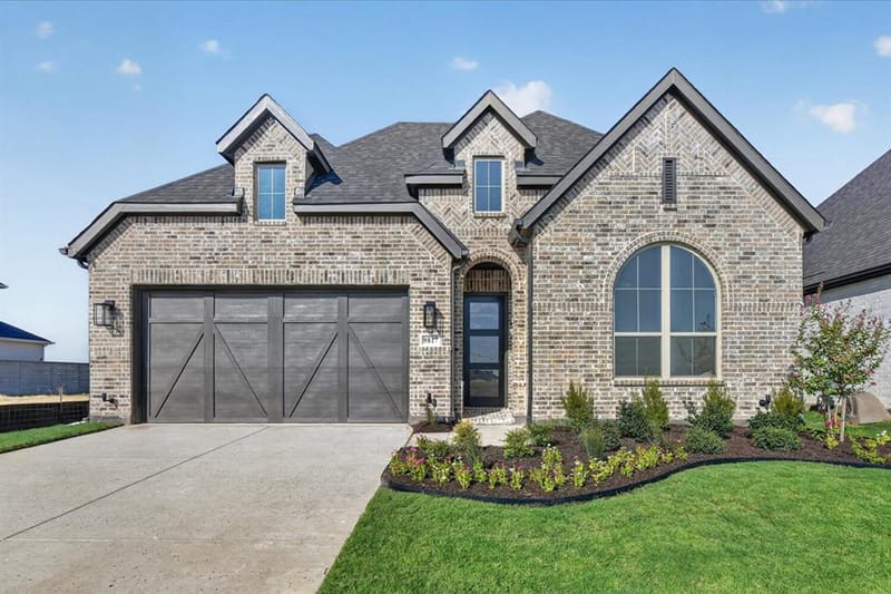 9817 Morning Cloak Drive, Denton TX 76207 - Photo 2