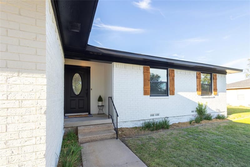 254 Kincaid Street, Van Alstyne TX 75495 - Photo 4