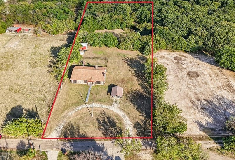 779 County Road 4123, Greenville TX 75401 - Photo 34