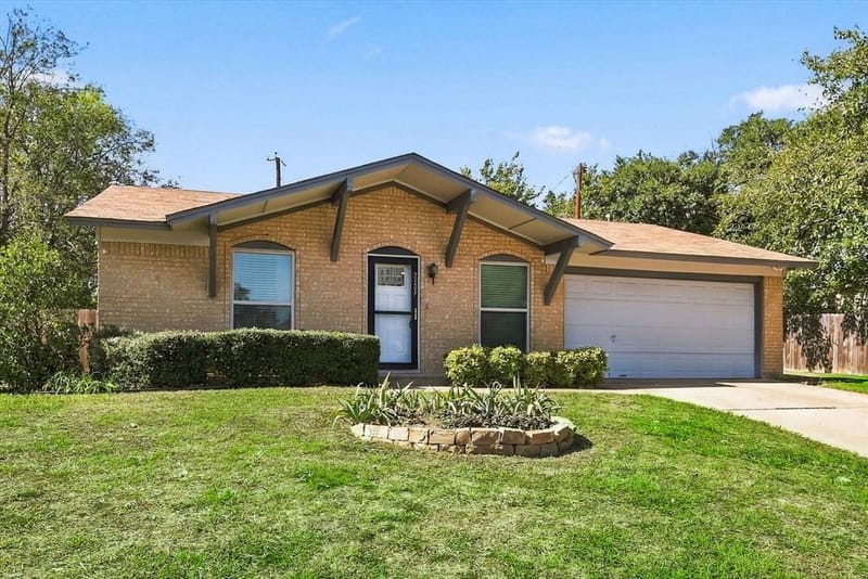 2905 Regal Road, Denton TX 76210