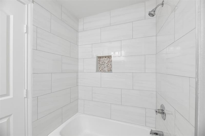 7601 Noreast Drive, North Richland Hills TX 76180 - Photo 10