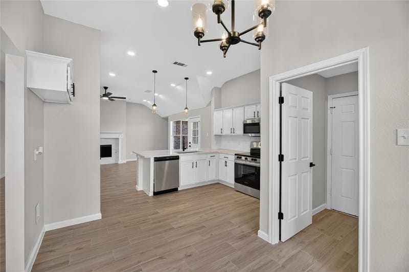 2221 Bridle Path Drive, Lancaster TX 75146 - Photo 16