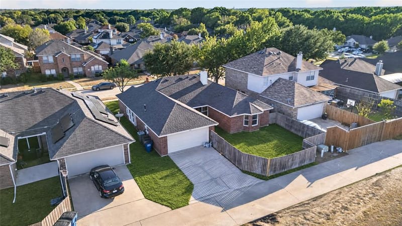 2221 Bridle Path Drive, Lancaster TX 75146 - Photo 35