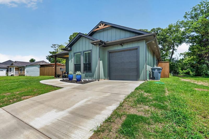3210 Carpenter Avenue, Dallas TX 75215 - Photo 4