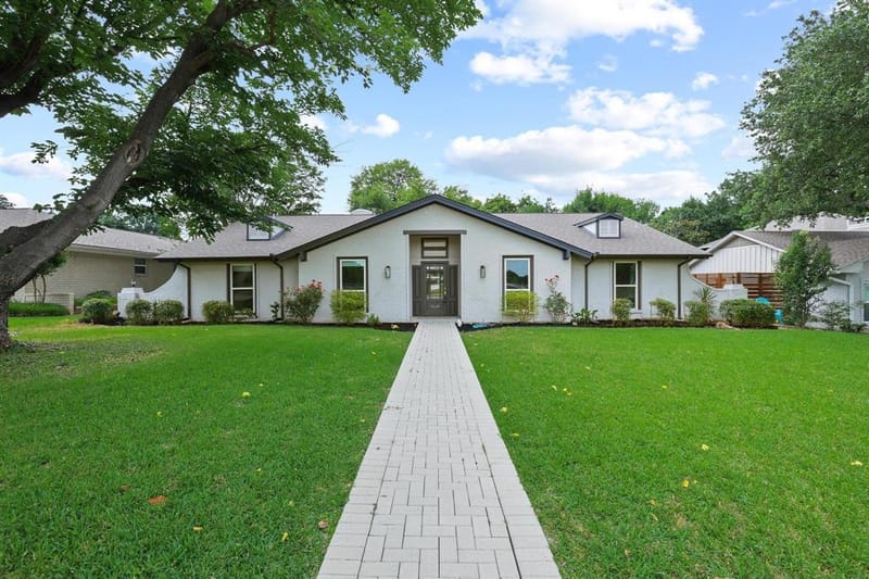 7668 La Cosa Drive, Dallas TX 75248