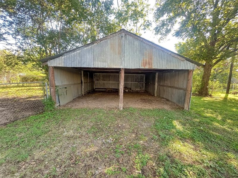 304 N Neches Street, Whitney TX 76692 - Photo 15
