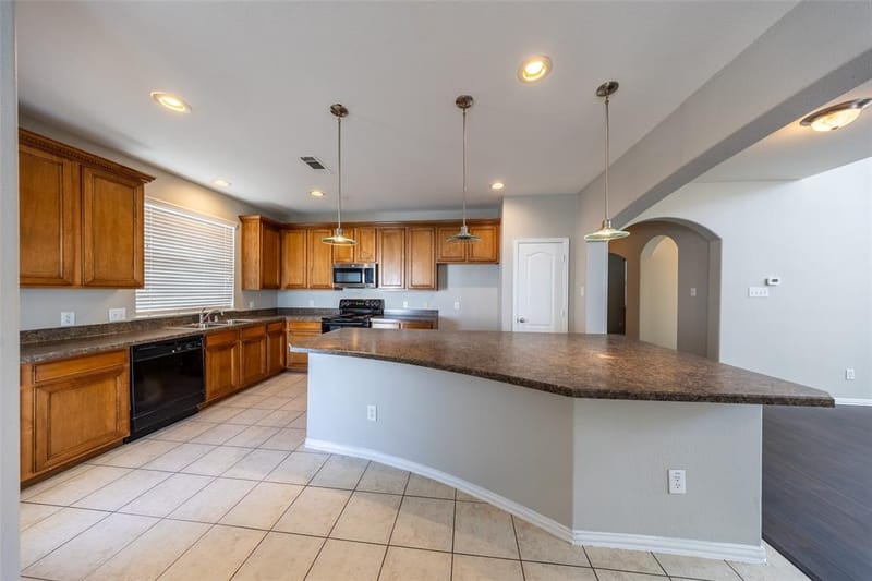 1815 Bridgeport Drive, Providence Village TX 76227 - Photo 2