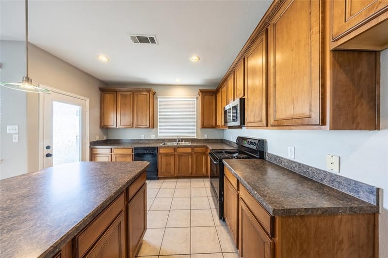 1815 Bridgeport Drive, Providence Village TX 76227 - Photo 29