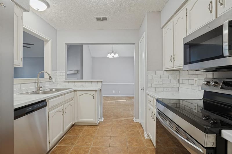 605 Reeves Lane, Kennedale TX 76060 - Photo 18