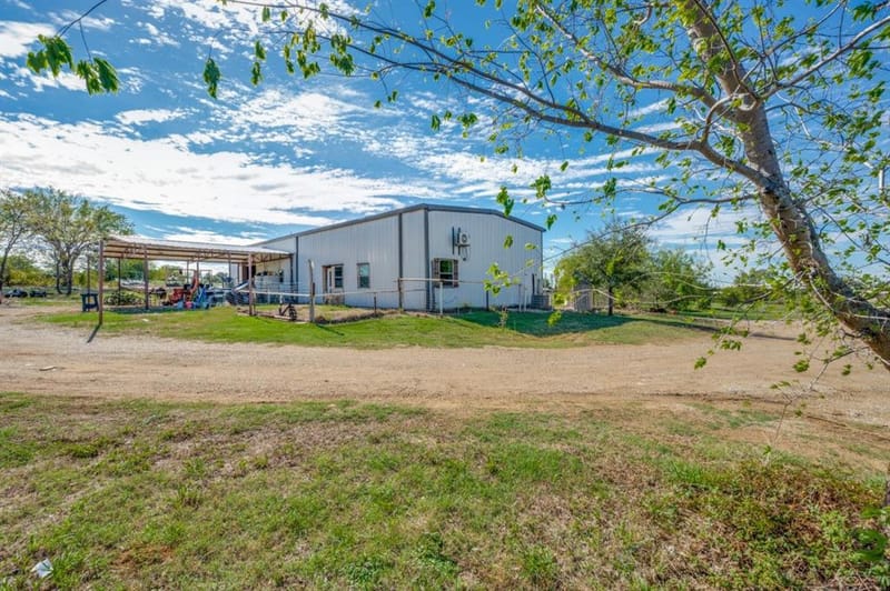 1201 Massey Road, Pilot Point TX 76258 - Photo 22