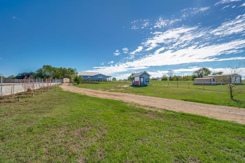 1201 Massey Road, Pilot Point TX 76258 - Photo 3