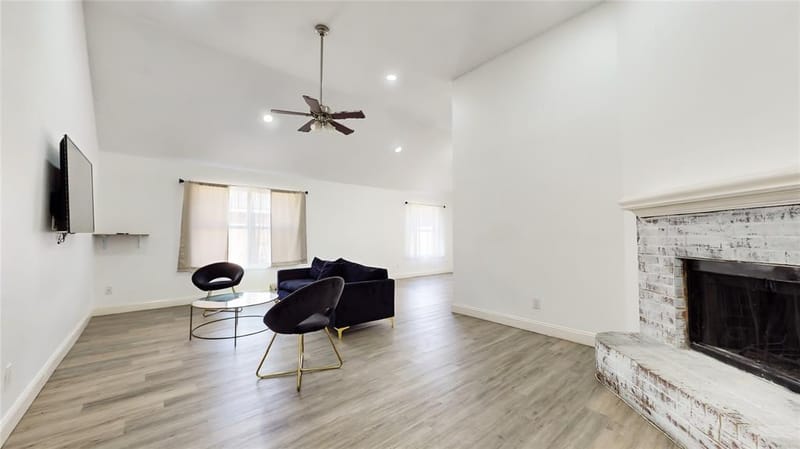 1402 Calais Court, Euless TX 76040 - Photo 3