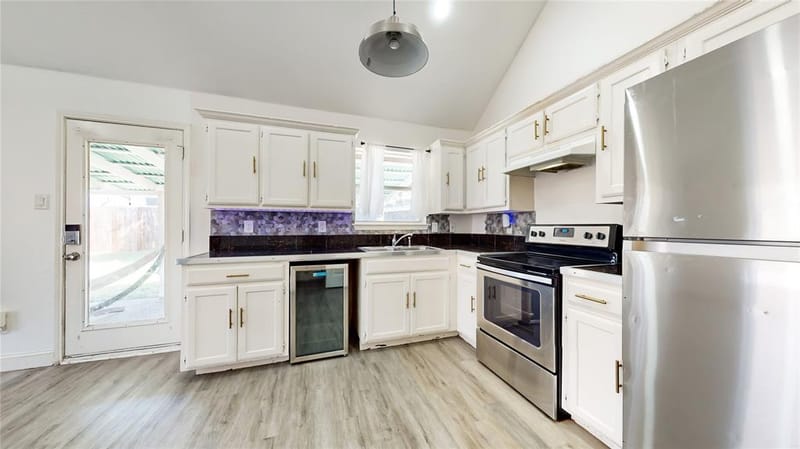 1402 Calais Court, Euless TX 76040 - Photo 10