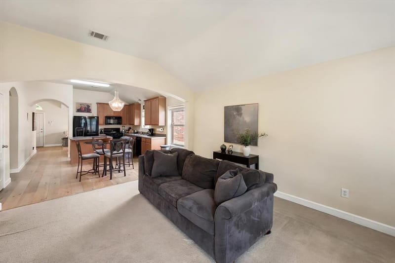 8123 Tierra Del Sol Road, Arlington TX 76002 - Photo 7