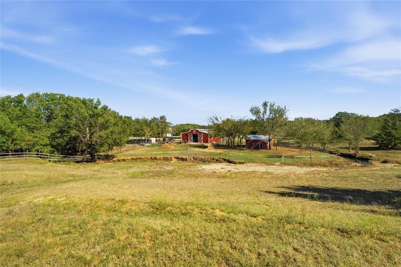 71 County Road 1266, Whitesboro TX 76273 - Photo 21